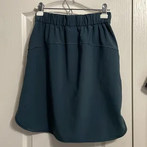 Lululemon on the Fly High Rise Skirt Gravity Athleisure Minimalist Travel thumbnail 3