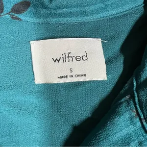 Aritzia Wilfred Blue Back‎ Floral Long Sleeve Button Up Viscose Top thumbnail 2