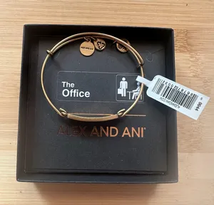 The Office Logo Charm Bangle New With Box NWT Gift thumbnail 4