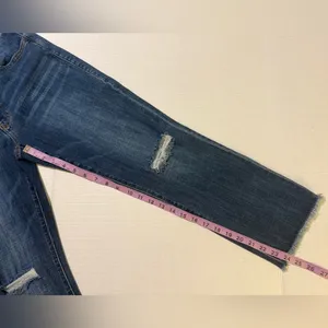 CAbi Women’s Cropped High Waisted Straight Leg Distressed Denim Jeans Size 6 thumbnail 7