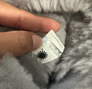 UGG Women’s 7 Grey thumbnail 4