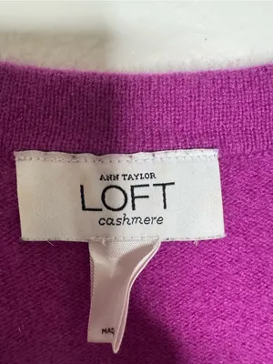 Loft Purple Cashmere V-Neck Cozy Women's Sweater thumbnail 6