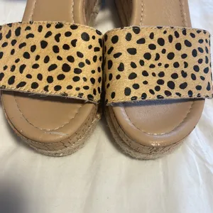 Steve Madden platform sandal animal print thumbnail 3