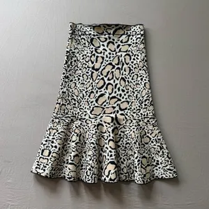 BCBGMAXAZRIA Leopard Print Bethani Stretch Knit Trumpet Skirt thumbnail 2