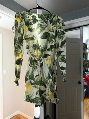 Woman’s H&M Wrap Romper thumbnail 2