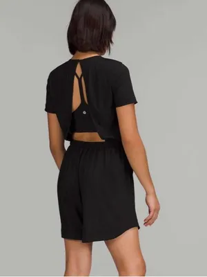 Lululemon Lightweight High-Neck
Romper size 10 thumbnail 3