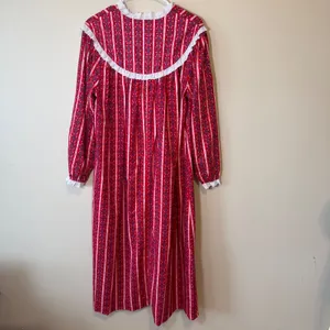 Lanz of Salzburg 100% Cotton Nightgown Medium Red Heart Lace Trim Cottagecore thumbnail 6