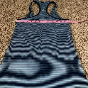 5/$30 🎈 Lululemon women’s cool racerback‎ striped tank top thumbnail 7