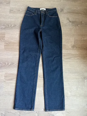 Aritzia Denim Forum Rowan Super Hi-Rise Straight Jean 27 thumbnail 2