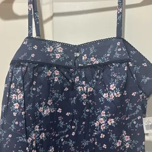 Women’s Old Navy floral camisole large NWT thumbnail 2