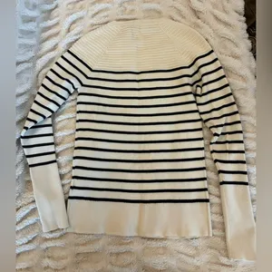Ralph Lauren Cream Textured Sweater with Blue Stripes Size XS thumbnail 6