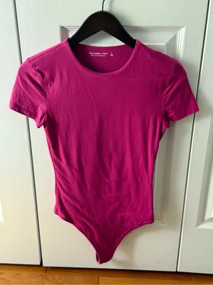 Abercrombie & Fitch Short-Sleeve Cotton-Blend Seamless Fabric Crew Bodysuit thumbnail 2