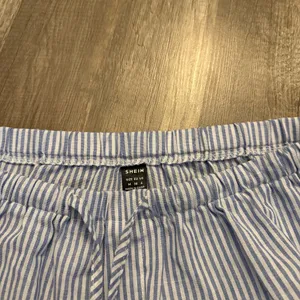 SHEIN Blue & White Striped Boxer Lounge Shorts thumbnail 3