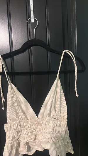 Sim & Sam cropped top thumbnail 2