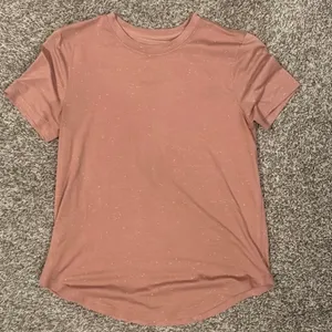 Lululemon speckled peach t shirt thumbnail 2