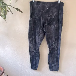 Lululemon high waist leggings with pockets. Size 14 thumbnail 9