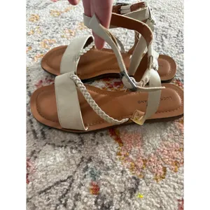 Lucky Brand Womens Cream‎ Braided Strappy Ankle Buckle Flat Sandals Size 8.5 M thumbnail 2