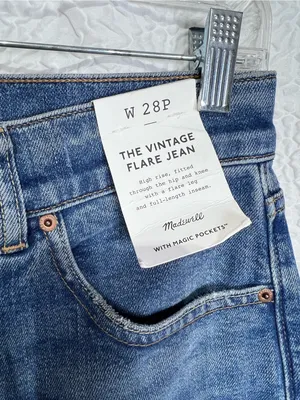NWT Madewell The Vintage Flare Jeans Women’s 28P Petite High Rise Medium Wash thumbnail 4