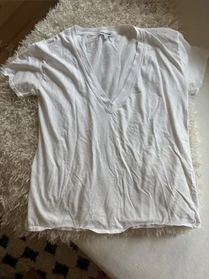 NWOT Good American classic White V-Neck Short Sleeve Tee in sz 2 thumbnail 3