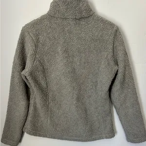 Patagonia Women's Quarter Zip Pullover in Gray Small thumbnail 3
