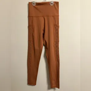 Aerie Chill Play Move Laser Cut Out 7/8 High Rise leggings sz small side‎ pocket thumbnail 2