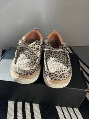 Cheetah Hey Dude Women’s thumbnail 5