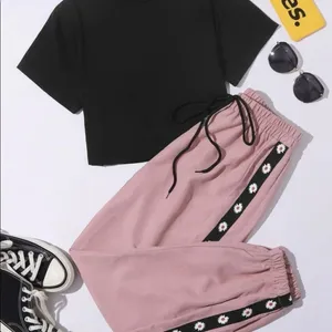Shein Tee & Daisy Jogger Set • size XL thumbnail 2