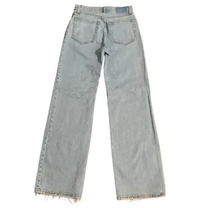 NEW Abercrombie & Fitch A&F Size 26 2 The 90s Relaxed Jeans High Rise Light Wash thumbnail 2