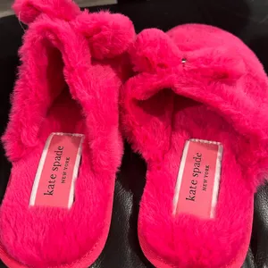 Kate Spade Vibrant Pink Fuzzy Slippers NWOT thumbnail 8