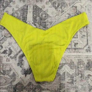 Abercrombie & Fitch Lime Bikini Set thumbnail 5