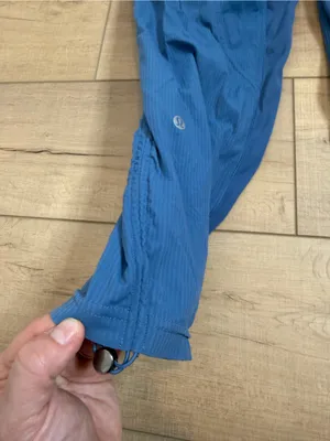 Lululemon Dance Studio Mid-Rise Crop 25 Soft Denim Blue Pants Size 6 thumbnail 5