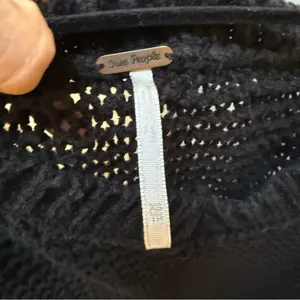 FREE PEOPLE Park Slope Oversized Slouchy Knit Crochet Sweater‎ Black size Small thumbnail 3