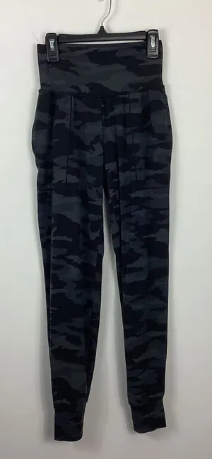 Athleta Salutation Camo Jogger Size XXS thumbnail 1