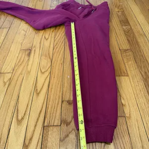 Lululemon‎ Scuba High-Rise Jogger Sweatpant in Dark Pink Size 2 thumbnail 7