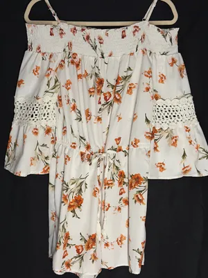 White Boho floral off thumbnail 1