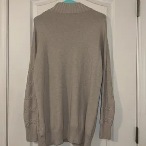 Chunky‎ Knit Sweater in Taupe woman’s L Long thumbnail 3