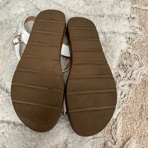 White Sandals ankle strap sz 9 thumbnail 5