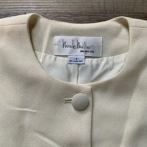 Vintage Nicole Miller New York City Elegant Cream Women's Jacket 4 thumbnail 3