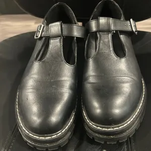 Black T-Strap No Boundaries Comfort Shoes thumbnail 1