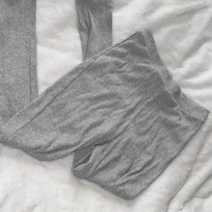 Francesca’s Gray Ribbed Leggings High Waist Stretch Lounge Casual Size M thumbnail 3