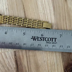 Seiko Vintage Ladies Watch Black Dial Gold-Tone Bracelet New Battery thumbnail 12