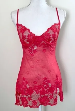 Victoria’s Secret Super Sexy Lace Nighty Slip thumbnail 1