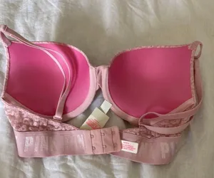 Victoria's Secret Push-up Bra thumbnail 2
