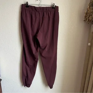 Lululemon On the Fly Jogger 28” Cassis thumbnail 7