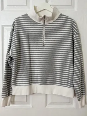 J.Crew Striped 1/4 Zip Sweatshirt Gray White Fleece Nautical Preppy Cozy Size M thumbnail 2