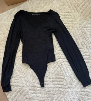 Abercrombie & Fitch Black Long Sleeve V-Neck Bodysuit thumbnail 1