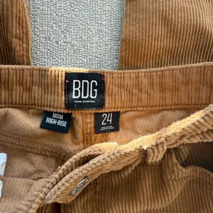 BDG Brown Corduroy Straight Leg Pants‎ thumbnail 2