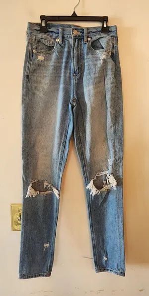 American eagle Distressed mom jeans size 00 long thumbnail 1