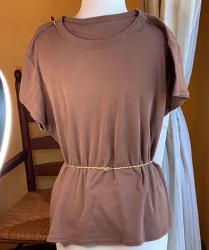 Brown T thumbnail 1
