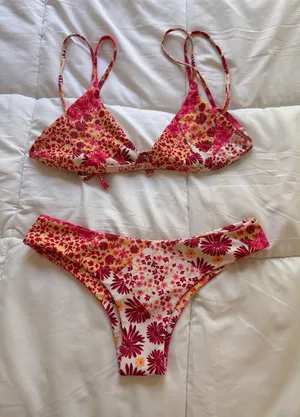 Kulani Kinis Bikini Set Pink thumbnail 1